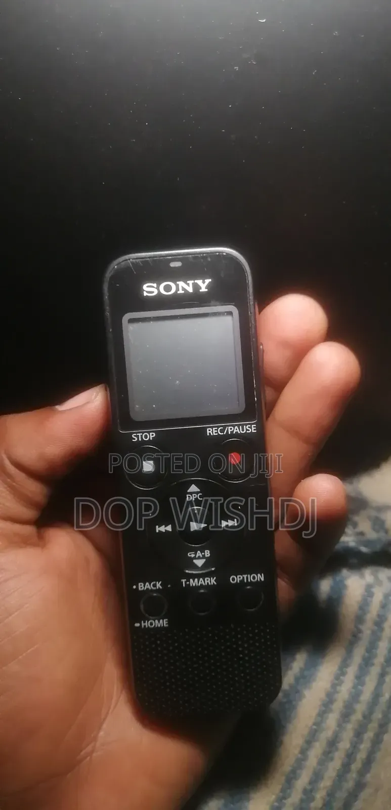 Sony Icd-Px470 Digital Voice Recorder.