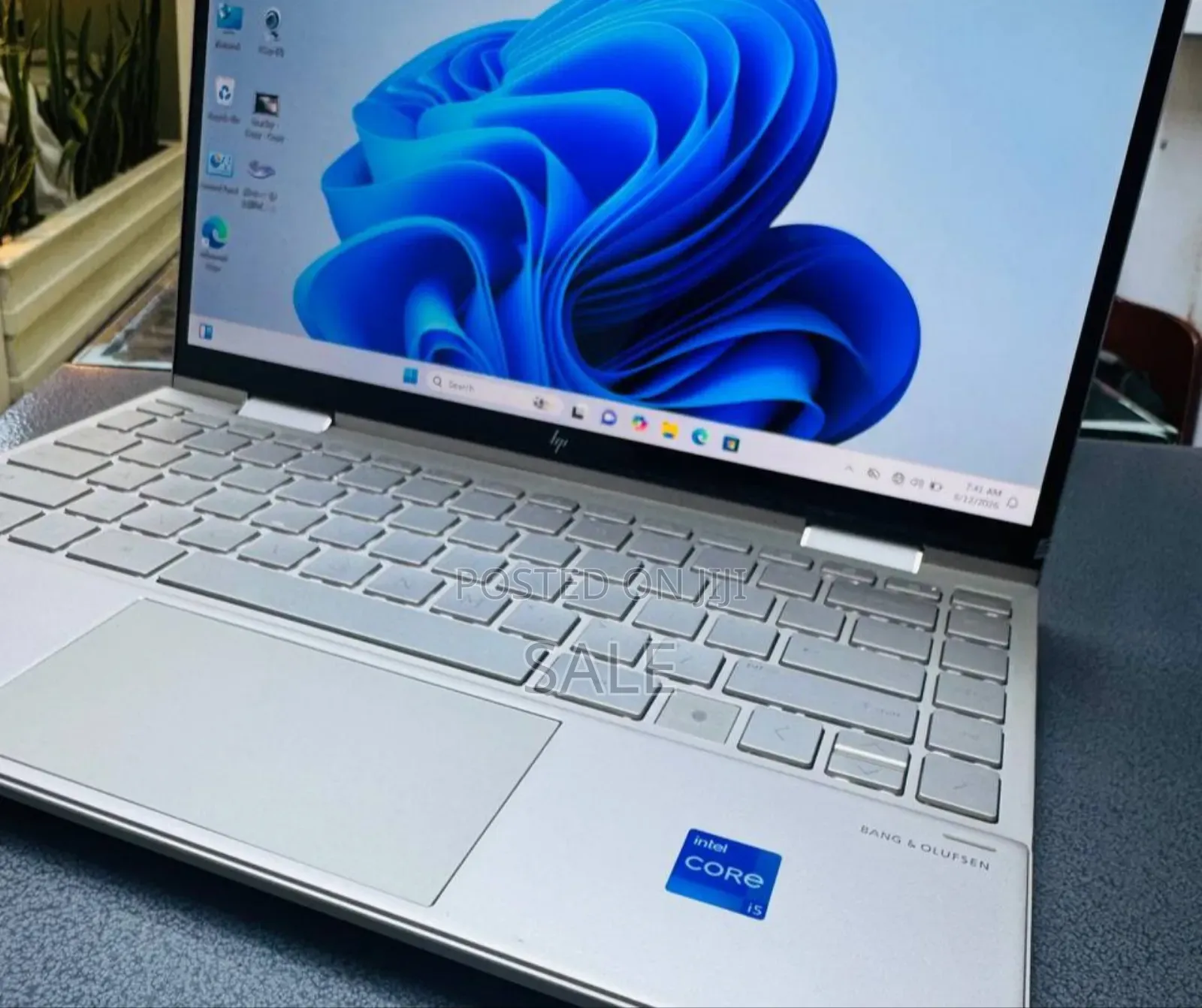 New Laptop HP Envy X360 8GB Intel Core i5 SSD 512GB