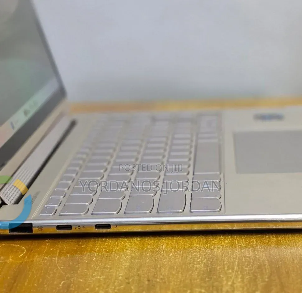 New Laptop Lenovo Yoga 9i 16GB Intel Core i7 SSD 512GB