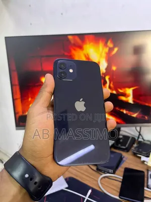 New Apple iPhone 12 128 GB Black