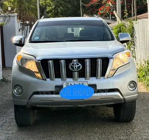 Toyota Land Cruiser Prado 2015 Silver