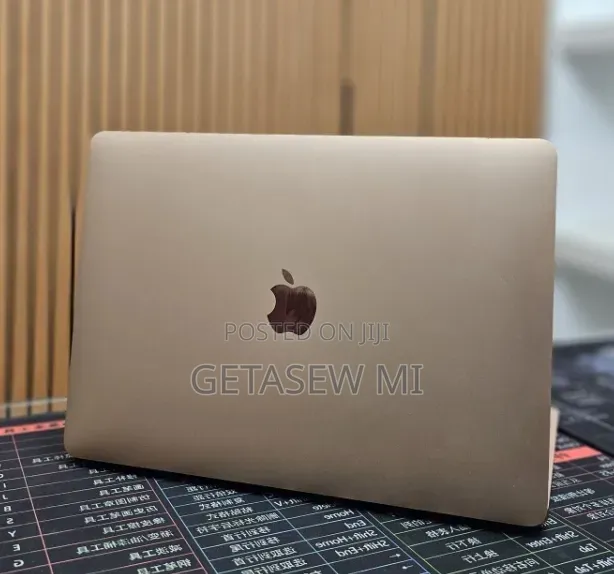 New Laptop Apple MacBook Air 2020 M1 8GB Apple M1 SSD 256GB