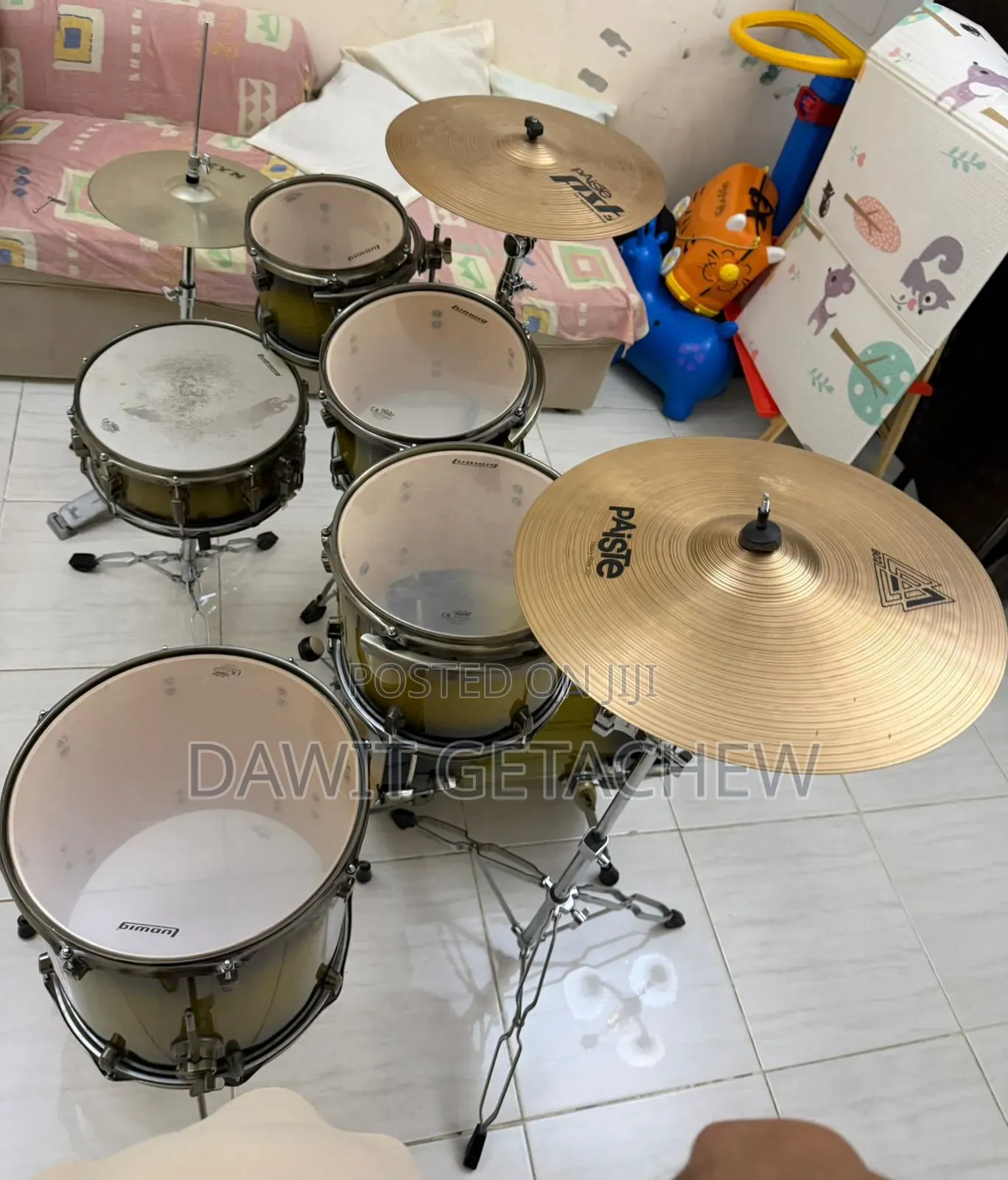 Ludwing Acoustic Drum