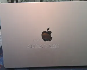 New Laptop Apple MacBook Pro 2024 M3 8GB Apple M3 SSD 512GB
