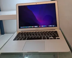 Laptop Apple MacBook 2017 8GB Intel Core i5 SSD 128GB