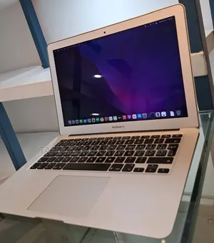 Laptop Apple MacBook 2017 8GB Intel Core i5 SSD 128GB