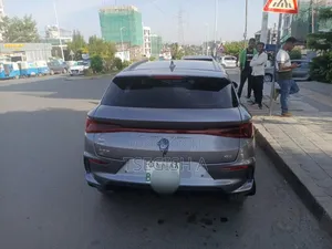 New BYD E2 43 kWh 94 hp FWD 2025 Gray