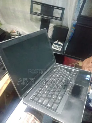 Laptop Dell Latitude 6430u 4GB Intel Core i5 HDD 350GB