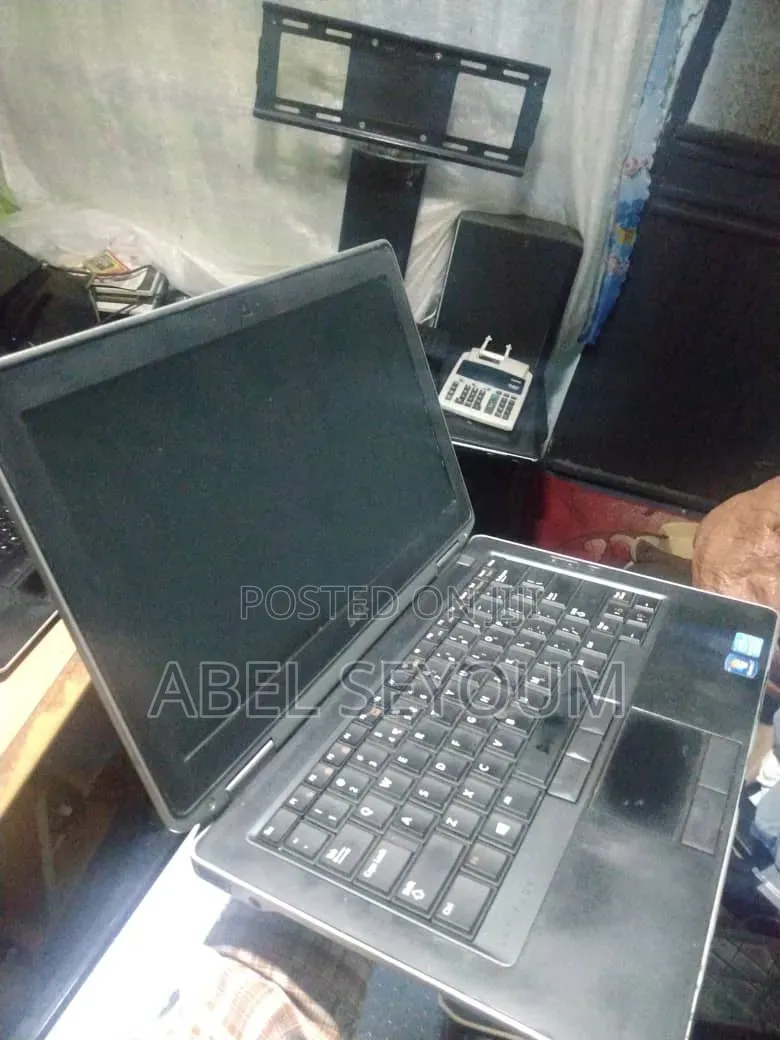 Laptop Dell Latitude 6430u 4GB Intel Core i5 HDD 350GB