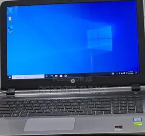 Laptop HP Pavilion 10 8GB Intel Core i5 HDD 1T