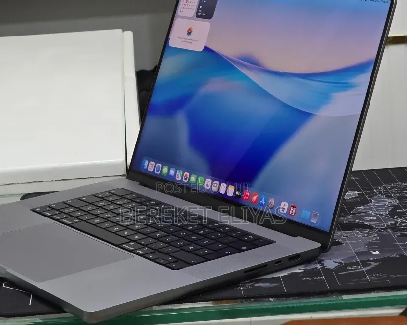 New Laptop Apple MacBook Pro 2021 M1 Max 64GB Apple M1 Max SSD 1T
