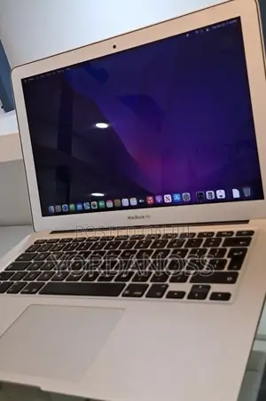 New Laptop Apple MacBook Air 2017 8GB Intel Core i5 SSD 128GB
