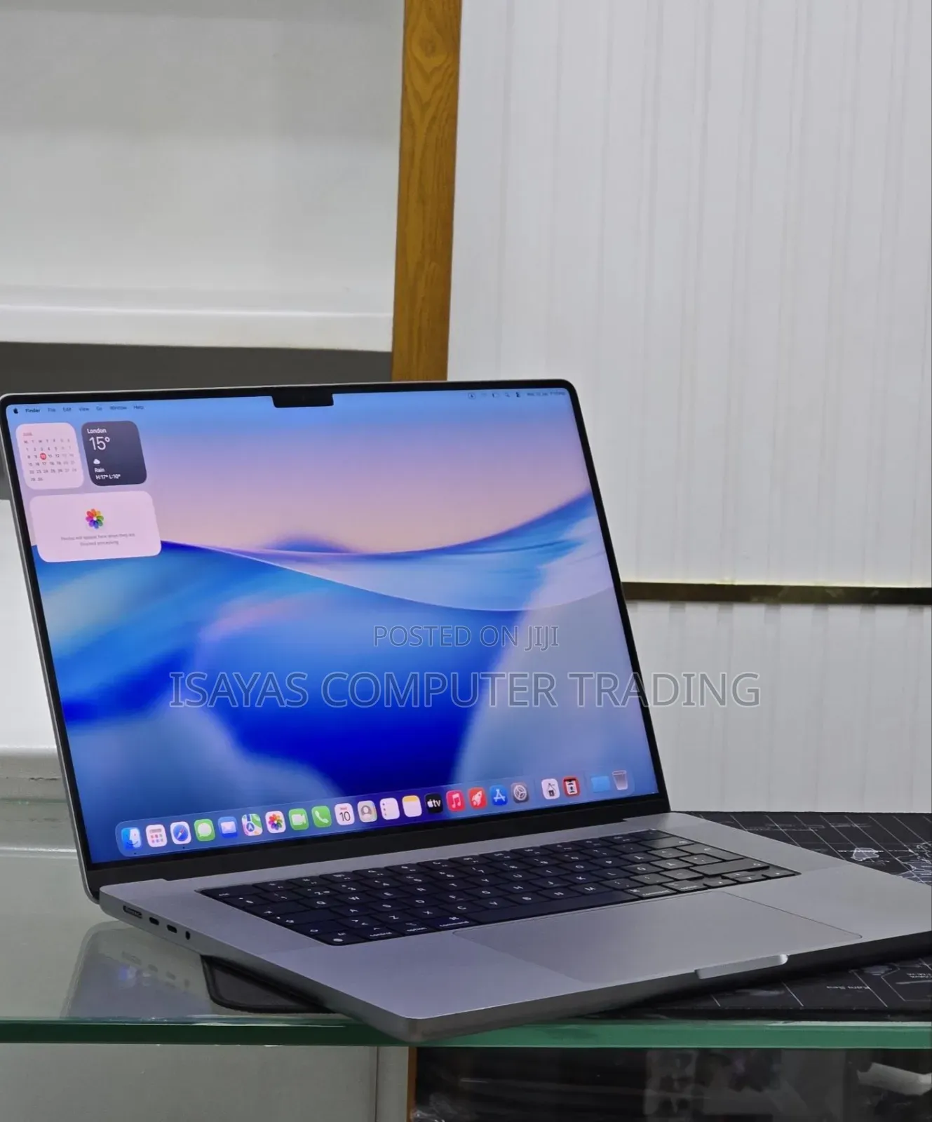New Laptop Apple MacBook Pro 2021 M1 Max 64GB Apple M1 Max SSD 1T