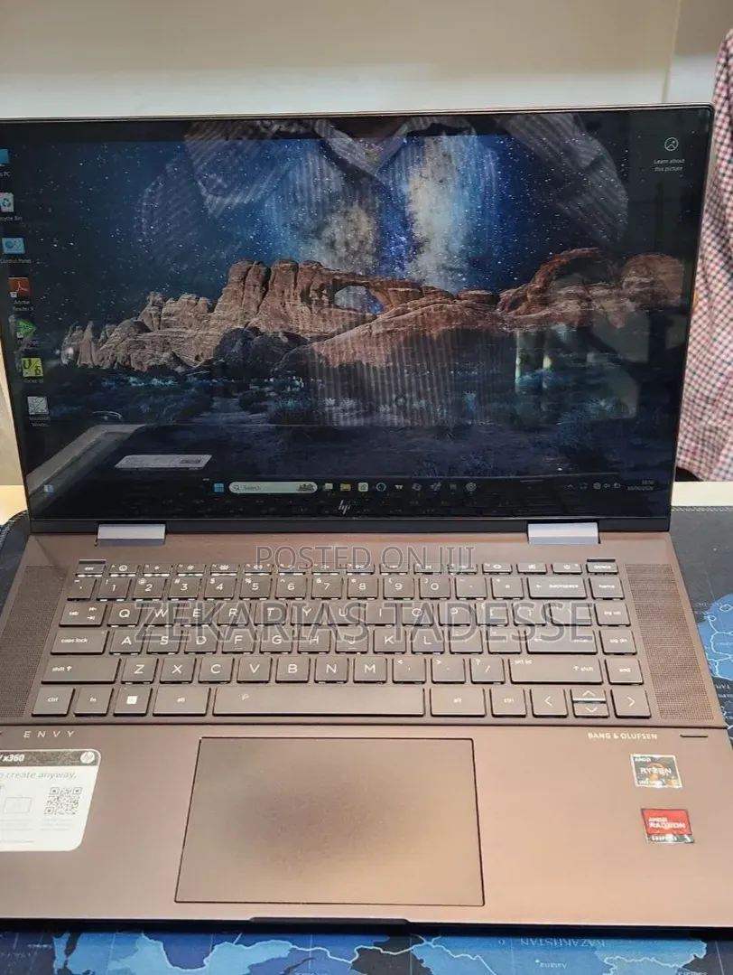 New Laptop HP Envy X360 8GB AMD Ryzen 5 SSD 512GB