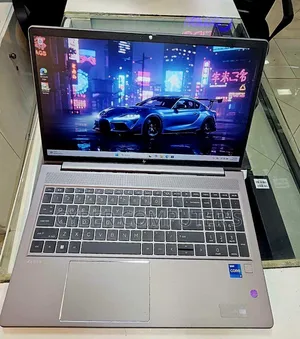 New Laptop HP ZBook Power G9 i7 16GB Intel Core i7 SSD 512GB