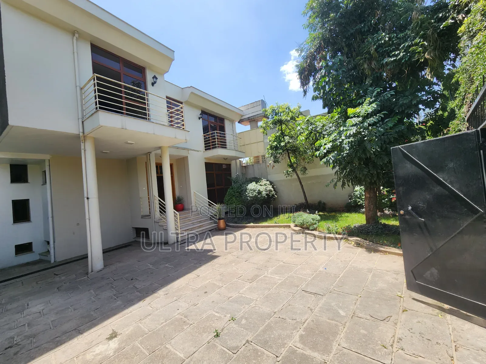 5bdrm House in Bole for rent