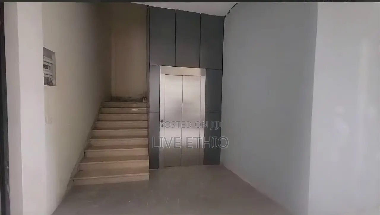 8bdrm Block of Flats in Bole for sale