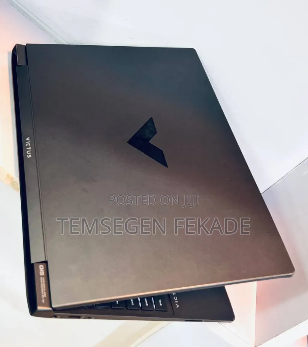 New Laptop HP Victus 15 12GB AMD Ryzen 5 SSD 512GB