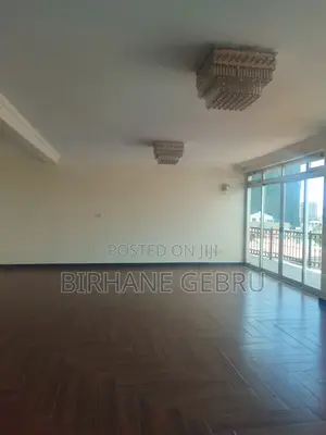 4bdrm Apartment in Apartiment, Yeka for rent