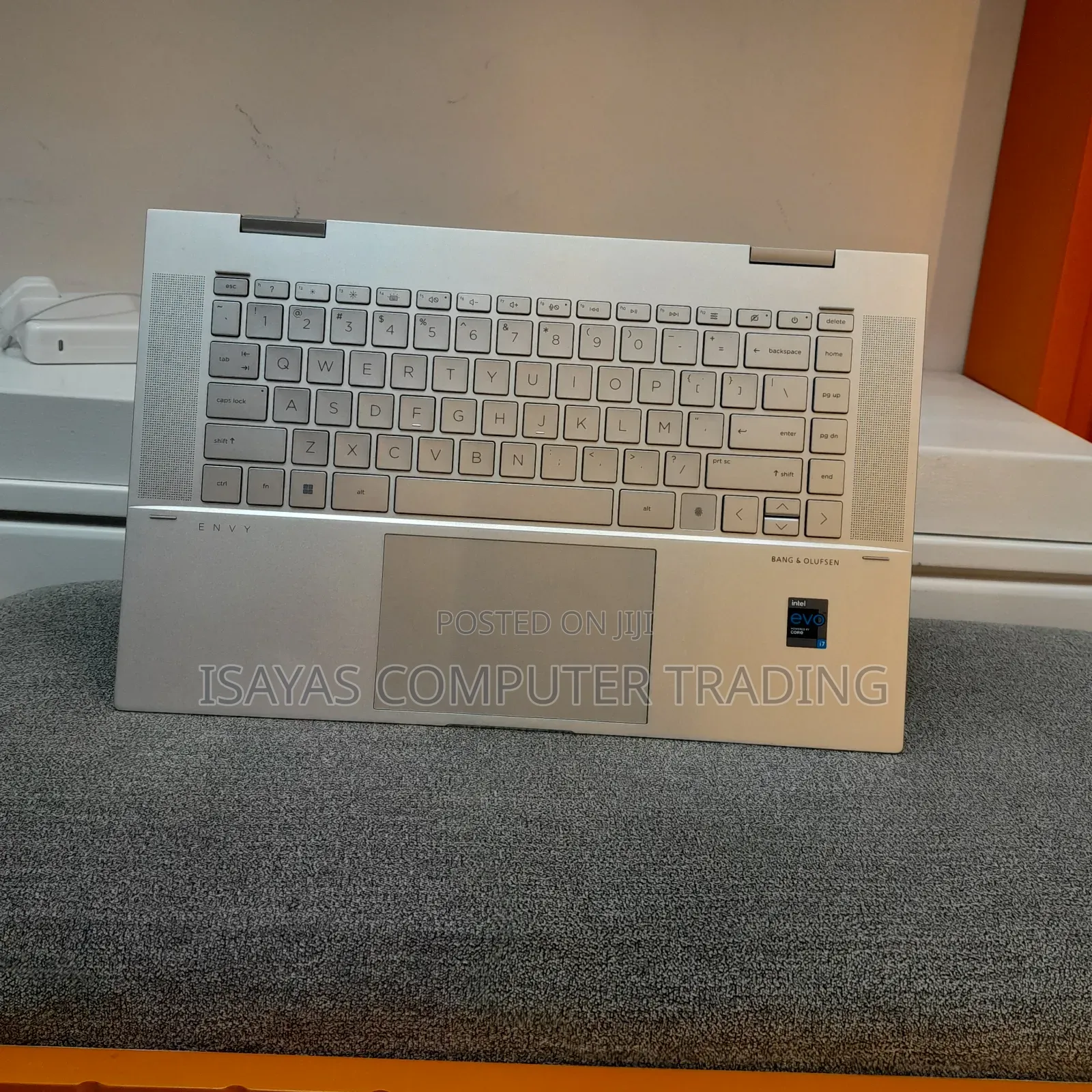 New Laptop HP Envy X360 8GB Intel Core i7 SSD 512GB