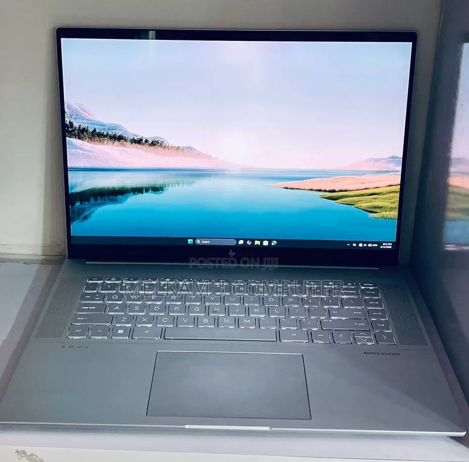 New Laptop HP Envy X360 16GB Intel Core i9 SSD 1T