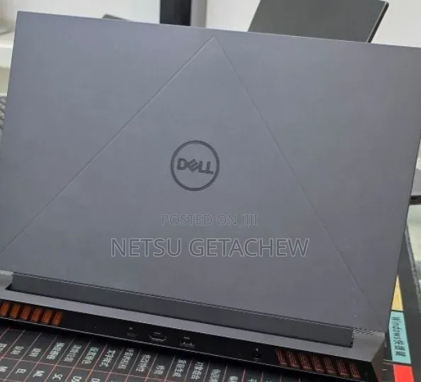 New Laptop Dell G15 5511 16GB Intel Core i7 SSD 1T