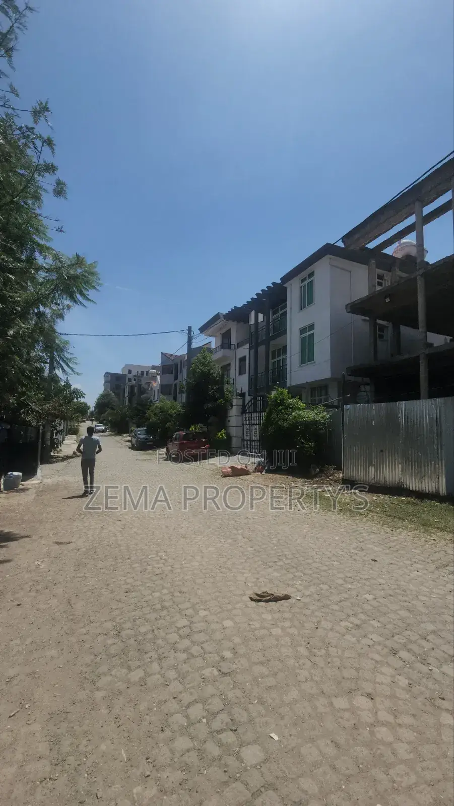 5bdrm House in Bole for sale