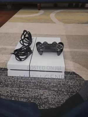 Ps 4 አሸጣለሁ