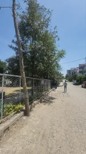 5bdrm House in Bole for sale