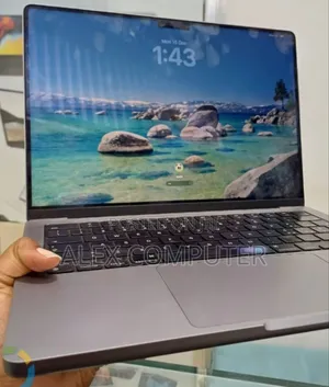 New Laptop Apple MacBook Pro 2021 M1 16GB Apple M1 Pro SSD 512GB
