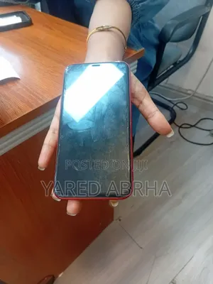 Apple iPhone 11 128 GB Red