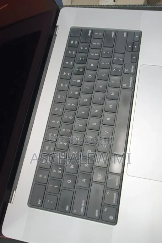 New Laptop Apple MacBook Pro 2021 M1 Max 32GB Apple M1 Max SSD 1T