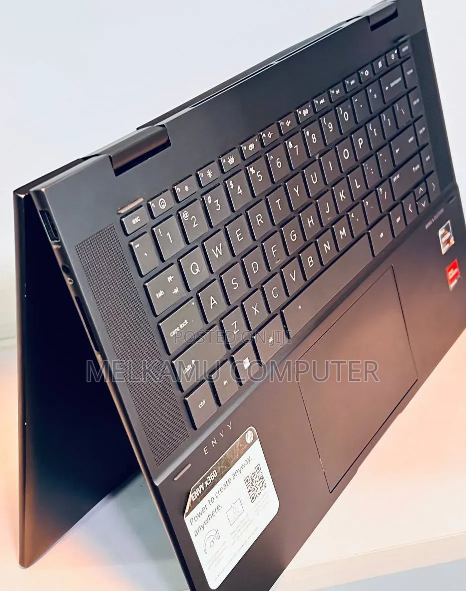 New Laptop HP Envy X360 8GB AMD Ryzen 5 SSD 512GB