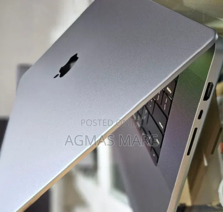 New Laptop Apple MacBook Pro 2021 M1 Max 32GB Apple M1 SSD 1T