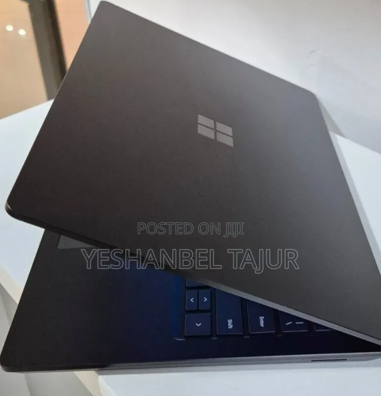 New Laptop Microsoft Surface Laptop 5 16GB Intel Core i7 SSD 512GB