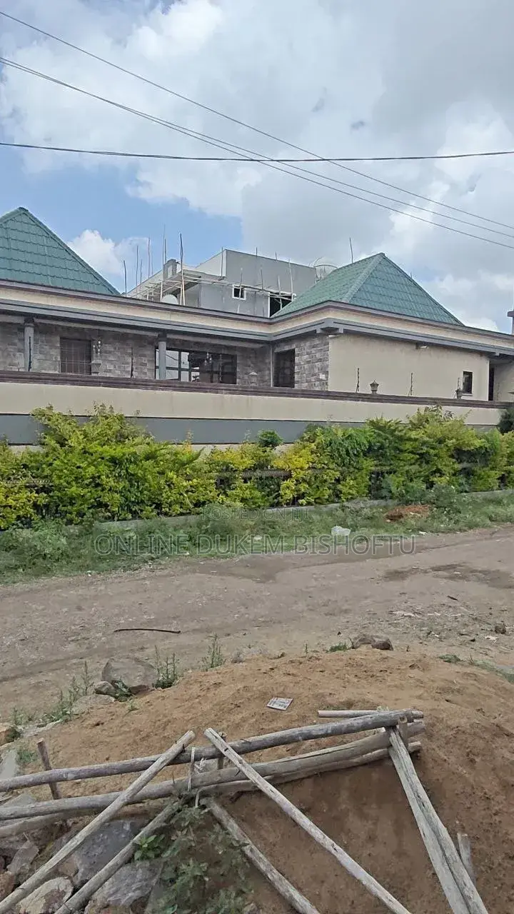 Furnished 13bdrm Villa in Dukem Bishoftu, East Shewa for sale