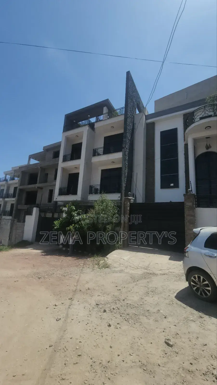 6bdrm House in Bole for sale