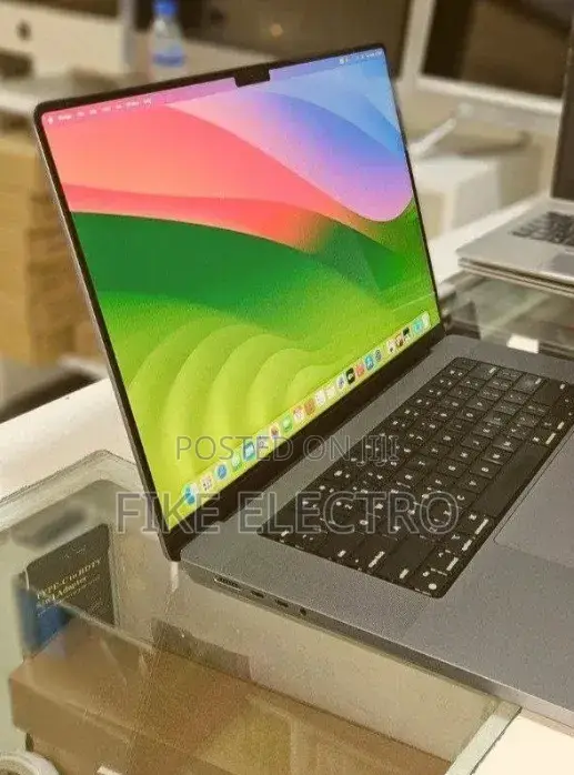 New Laptop Apple MacBook Pro 2021 M1 Max 32GB Apple M1 Max SSD 1T