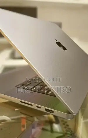 New Laptop Apple MacBook Pro 2021 M1 Max 32GB Apple M1 Max SSD 1T