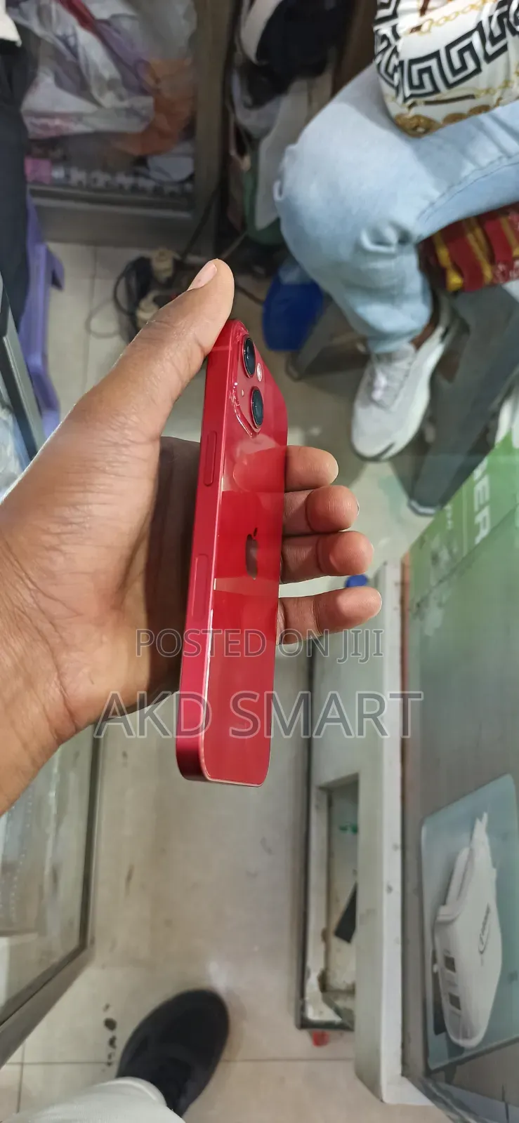 Apple iPhone 13 128 GB Red