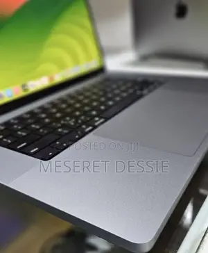 New Laptop Apple MacBook Pro 2021 M1 Max 32GB SSD 1T