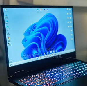 New Laptop HP Omen 15 16GB Intel Core i7 SSD 512GB