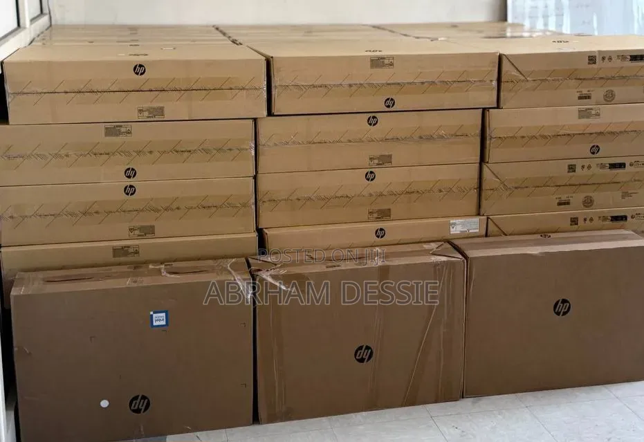 New HP 200 G4 22 All-in-One 16GB Intel Core i7 SSD 512GB