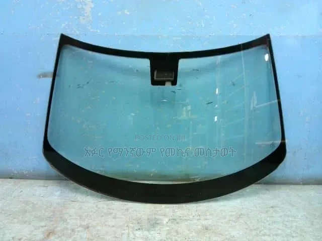 Suzuki Swift Windshield Glass/ሱዙኪ ስዊፍት የግባር መስታወት እና የበሮቹም የጀርባውም አለ