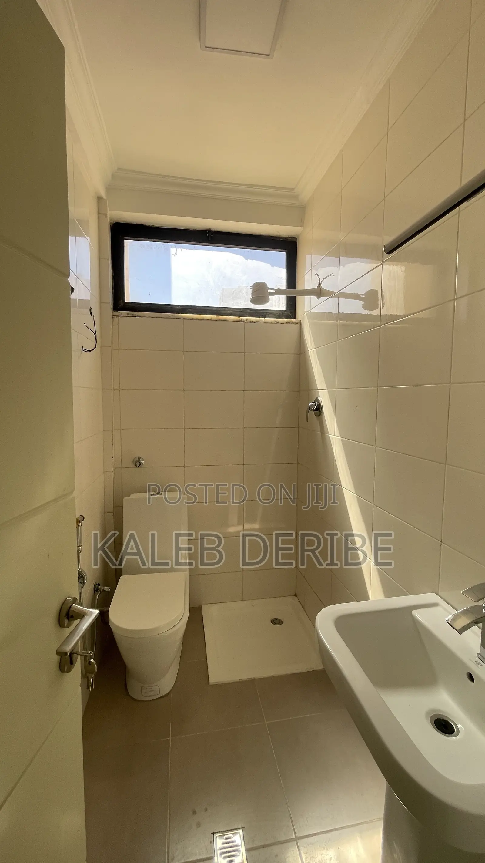 Furnished 5bdrm House in Gift Realestate, Yeka for sale