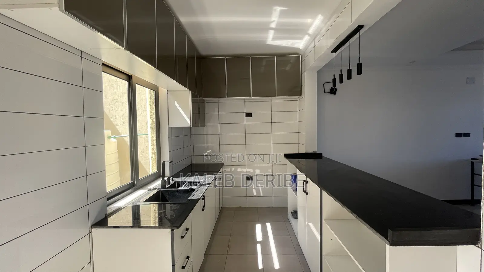 Furnished 5bdrm House in Gift Realestate, Yeka for sale