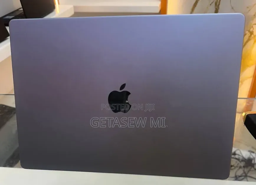 New Laptop Apple MacBook Pro 2021 M1 32GB Apple M1 Pro SSD 512GB
