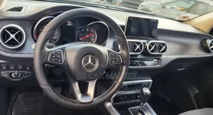 Mercedes-Benz X Class 2019 Black