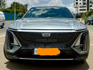 Cadillac Lyriq 2023 Silver