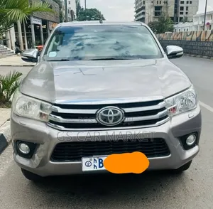Toyota Hilux 2017 Silver